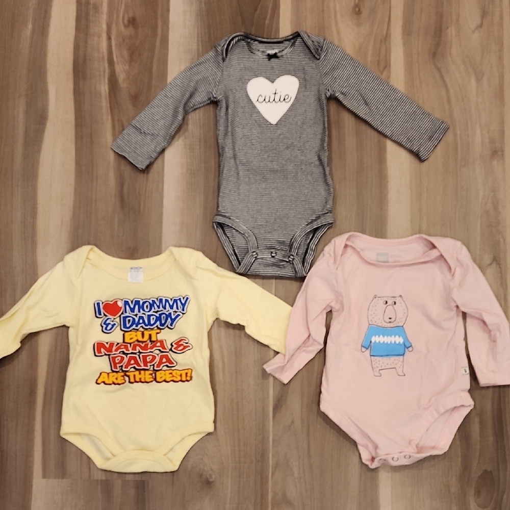 *9-12 month onesies*